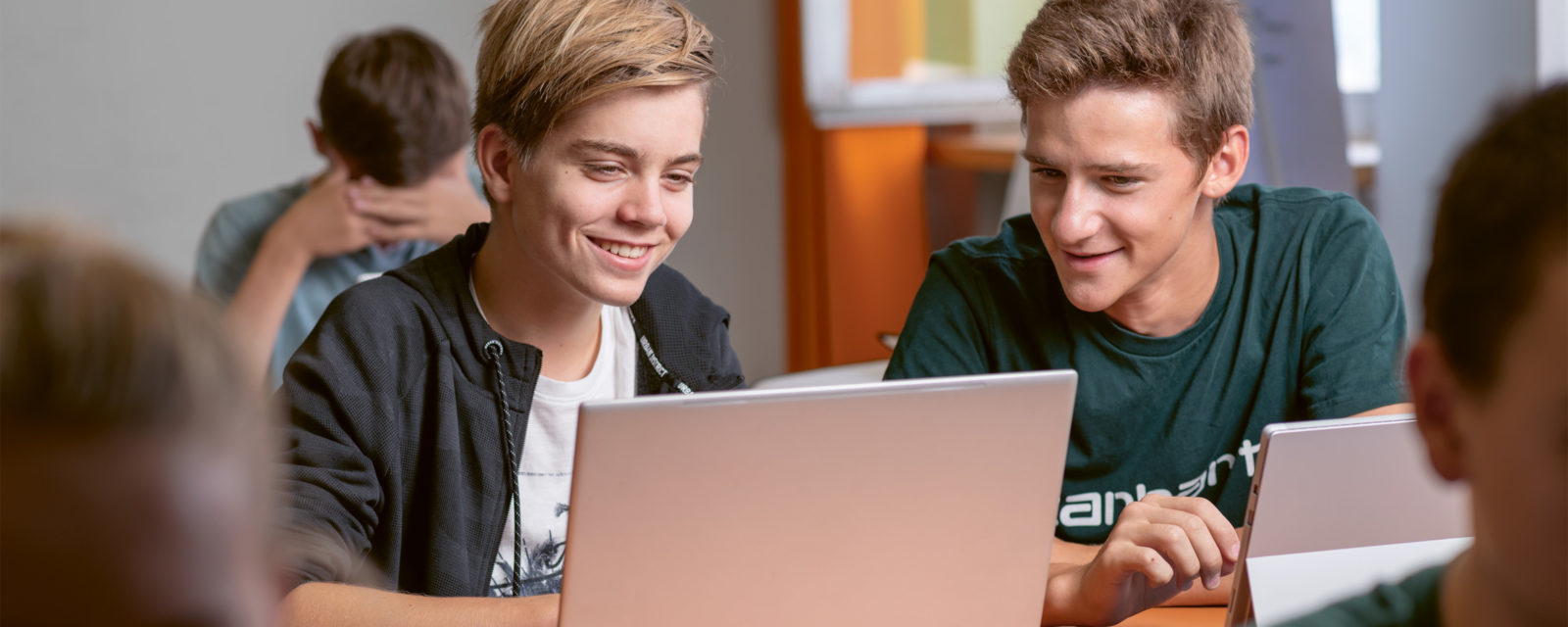 Kollegi Schwyz: Schüler am Laptop